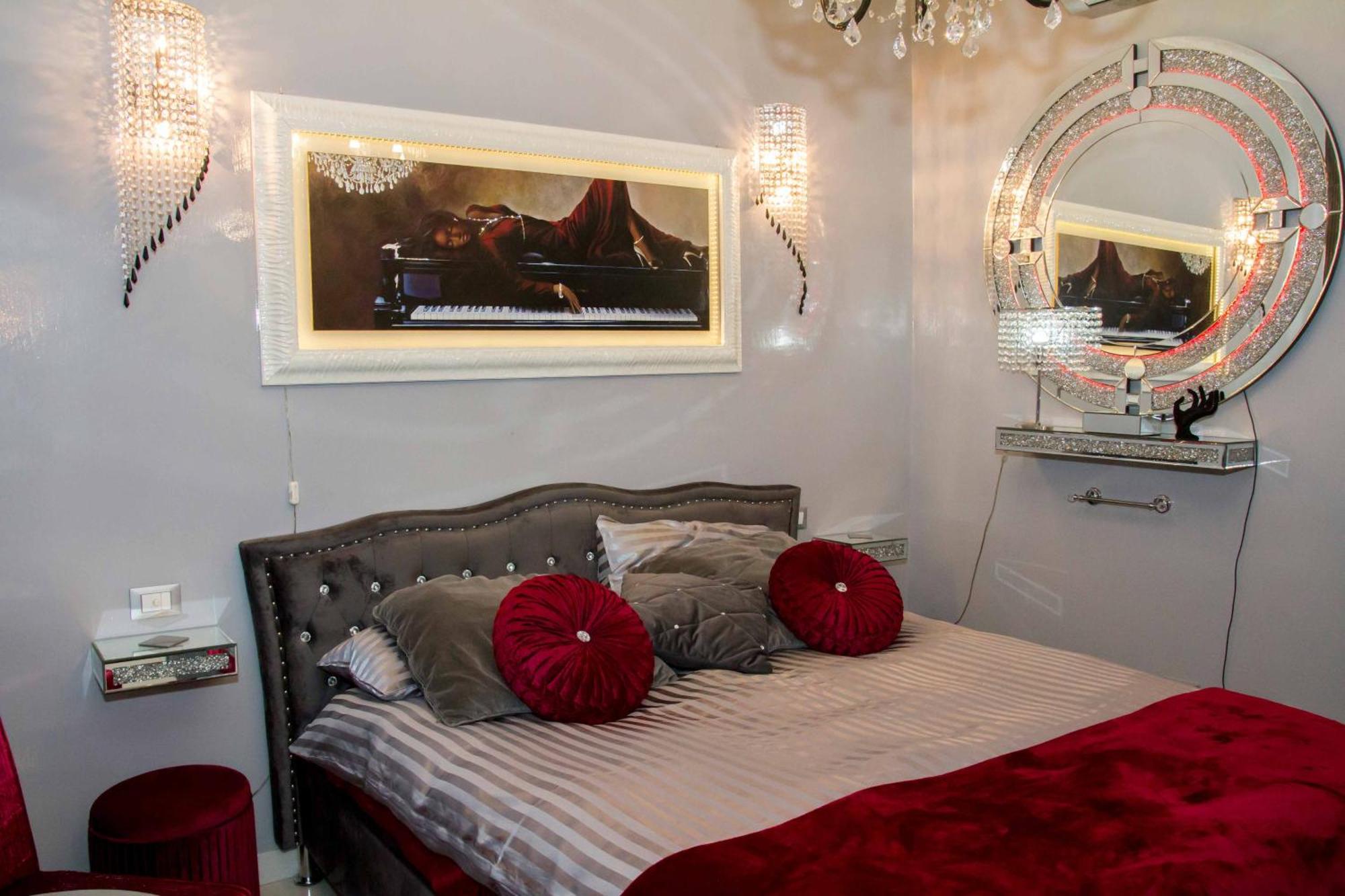 Appartement Jacuzzi Suitesweetrome
