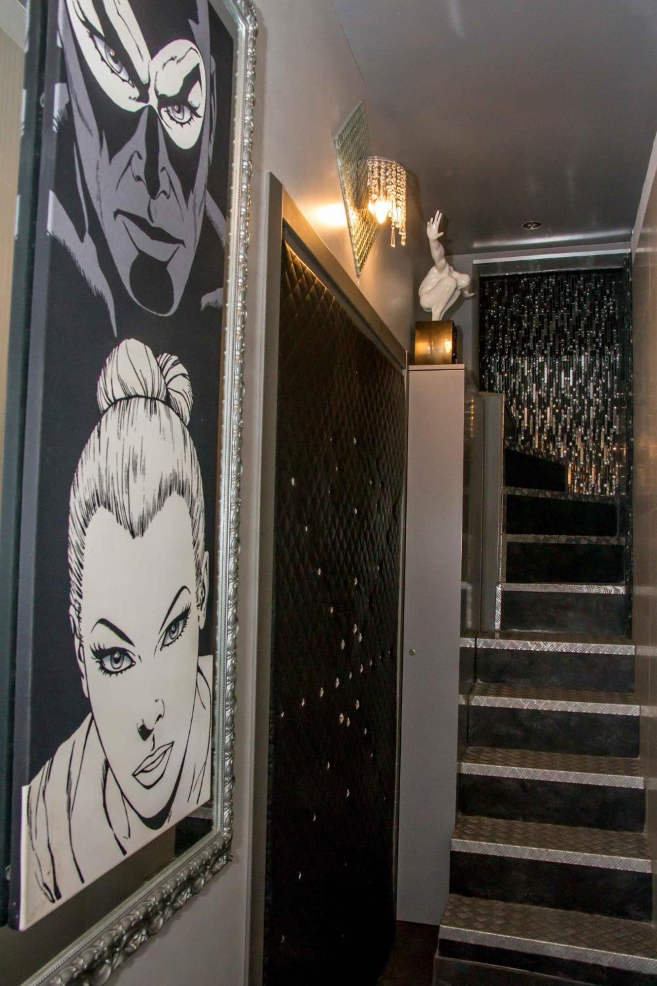 Appartement Jacuzzi Suitesweetrome